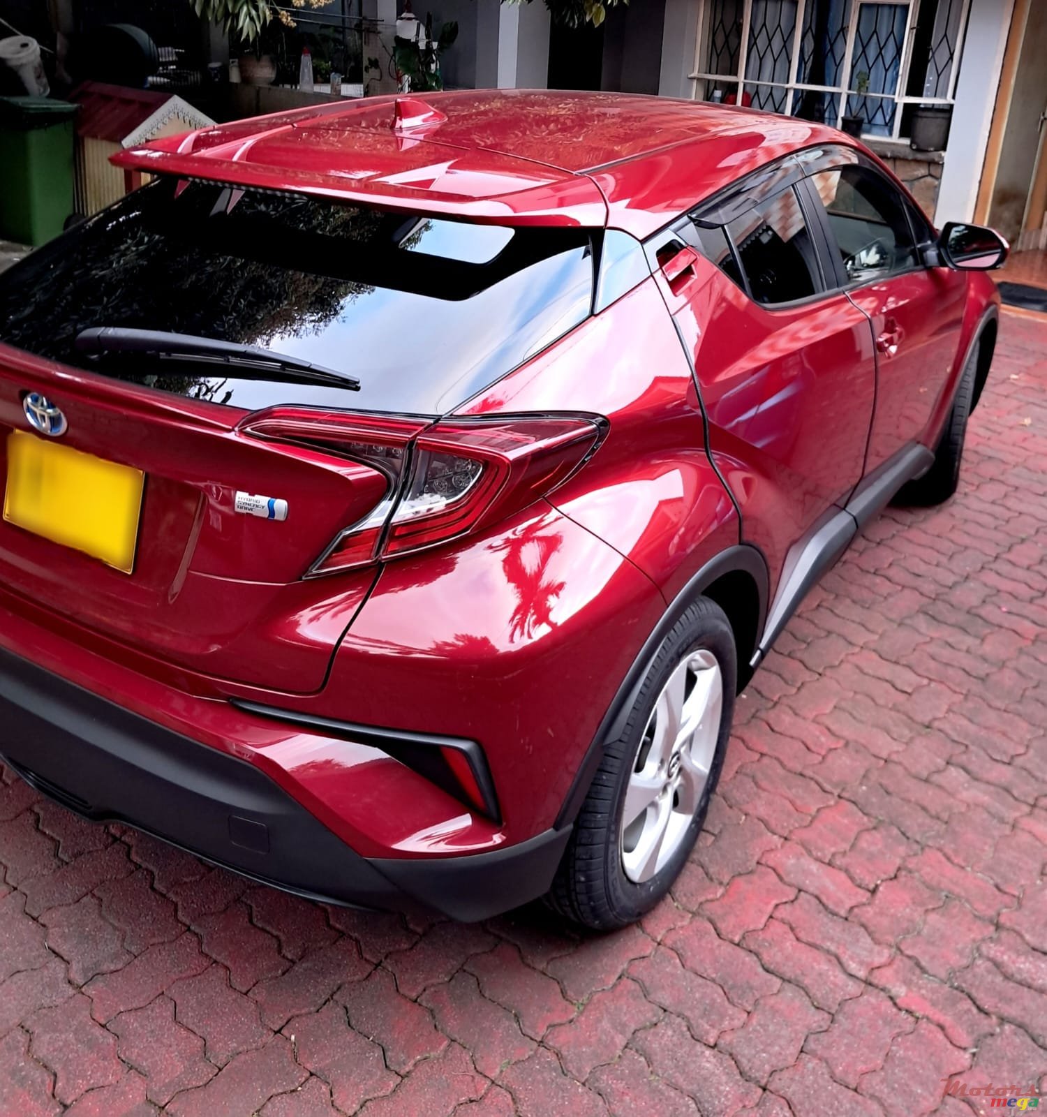 2018' Toyota C-HR photo #3