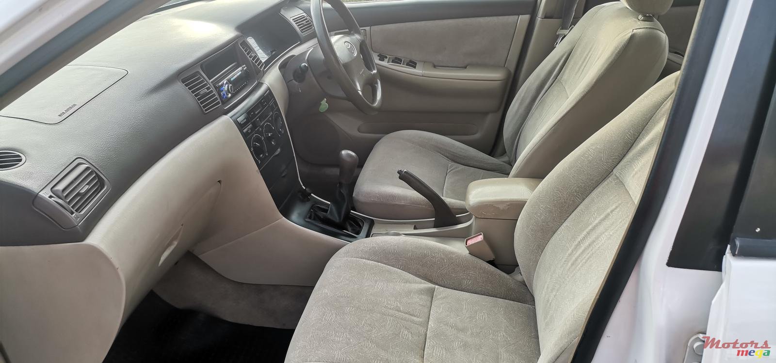 2001' Toyota Corolla photo #5