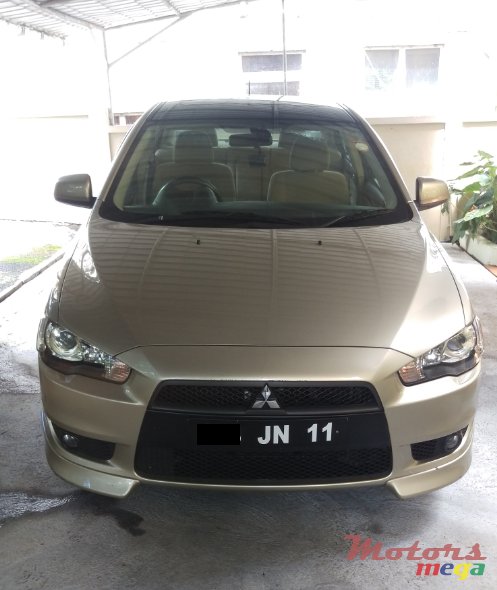 2011' Mitsubishi Lancer photo #2