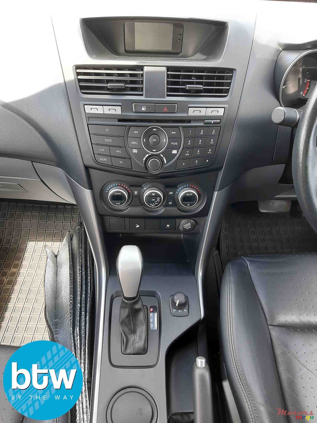 2018' Mazda BT-50 photo #6