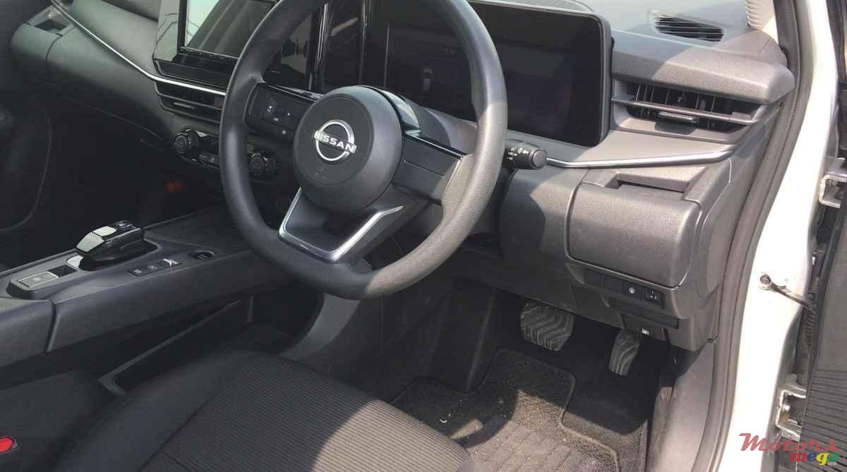 2022' Nissan Note E power photo #6