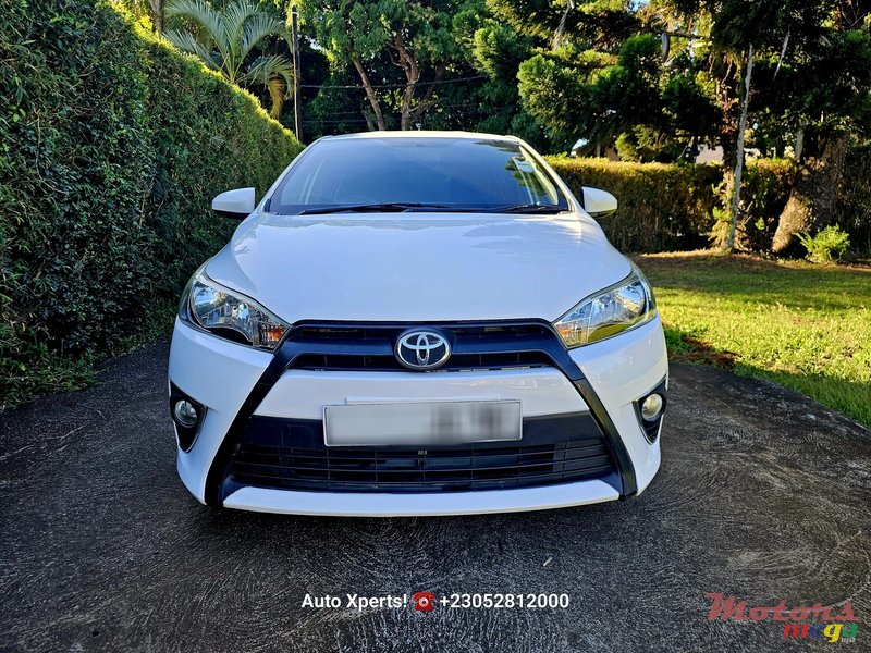 2016' Toyota Yaris photo #4