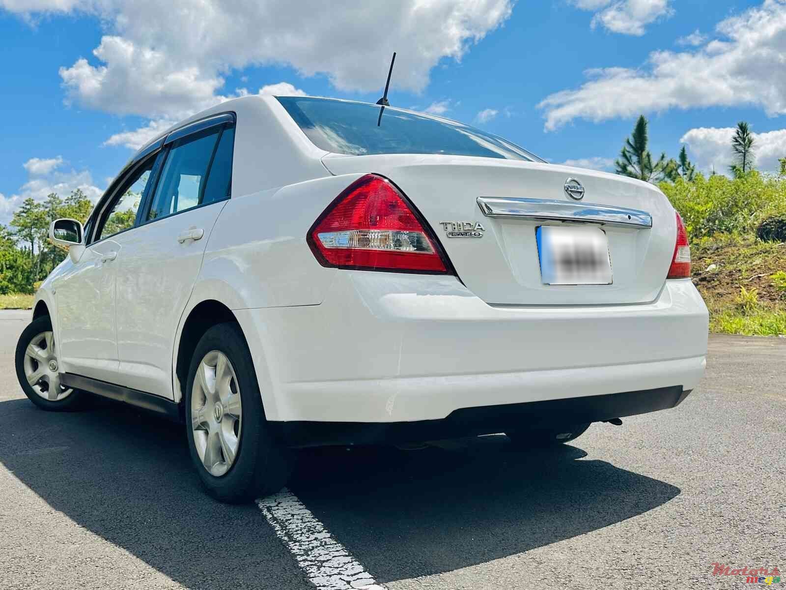 2008' Nissan Tiida photo #2