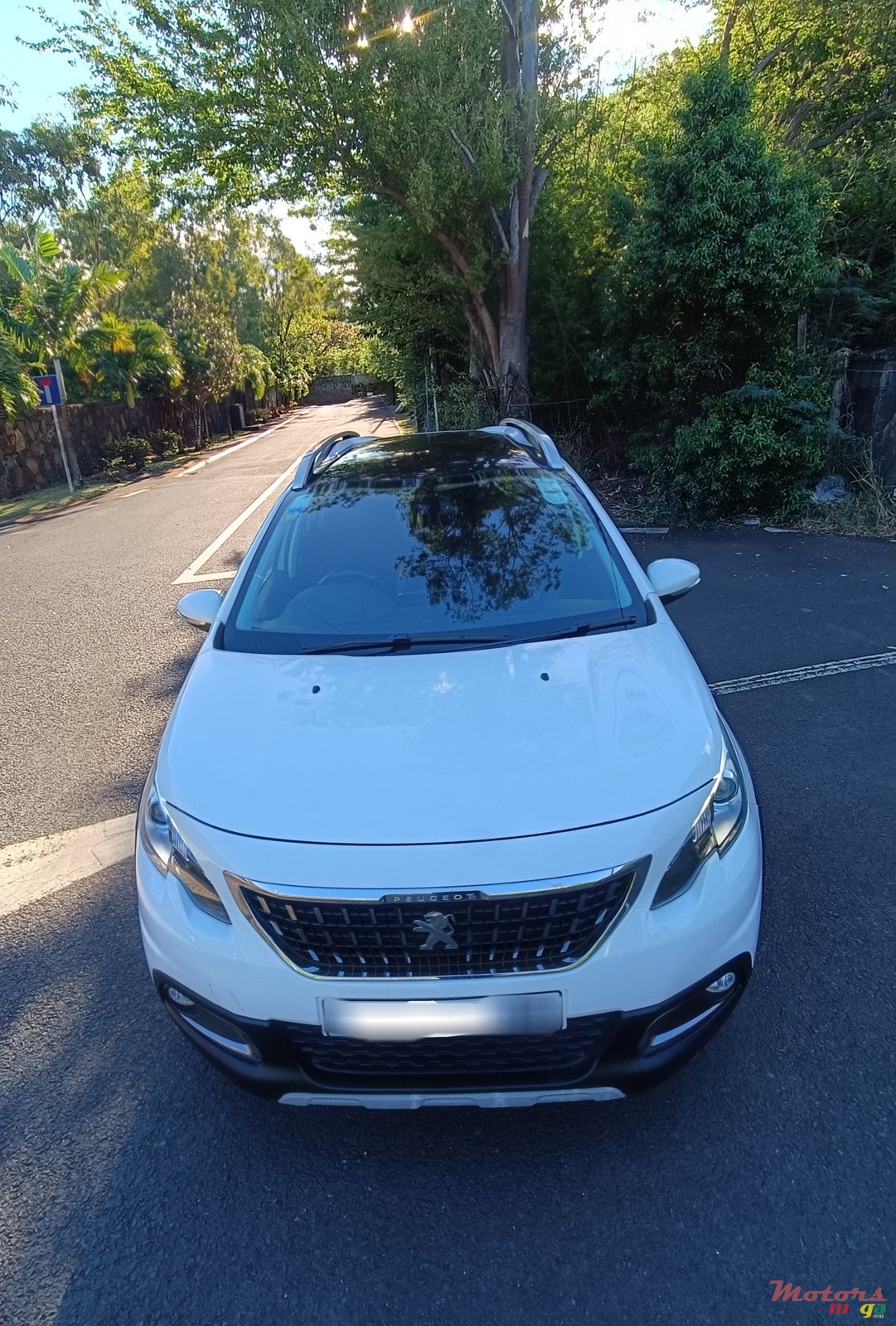 2018' Peugeot 2008 photo #2