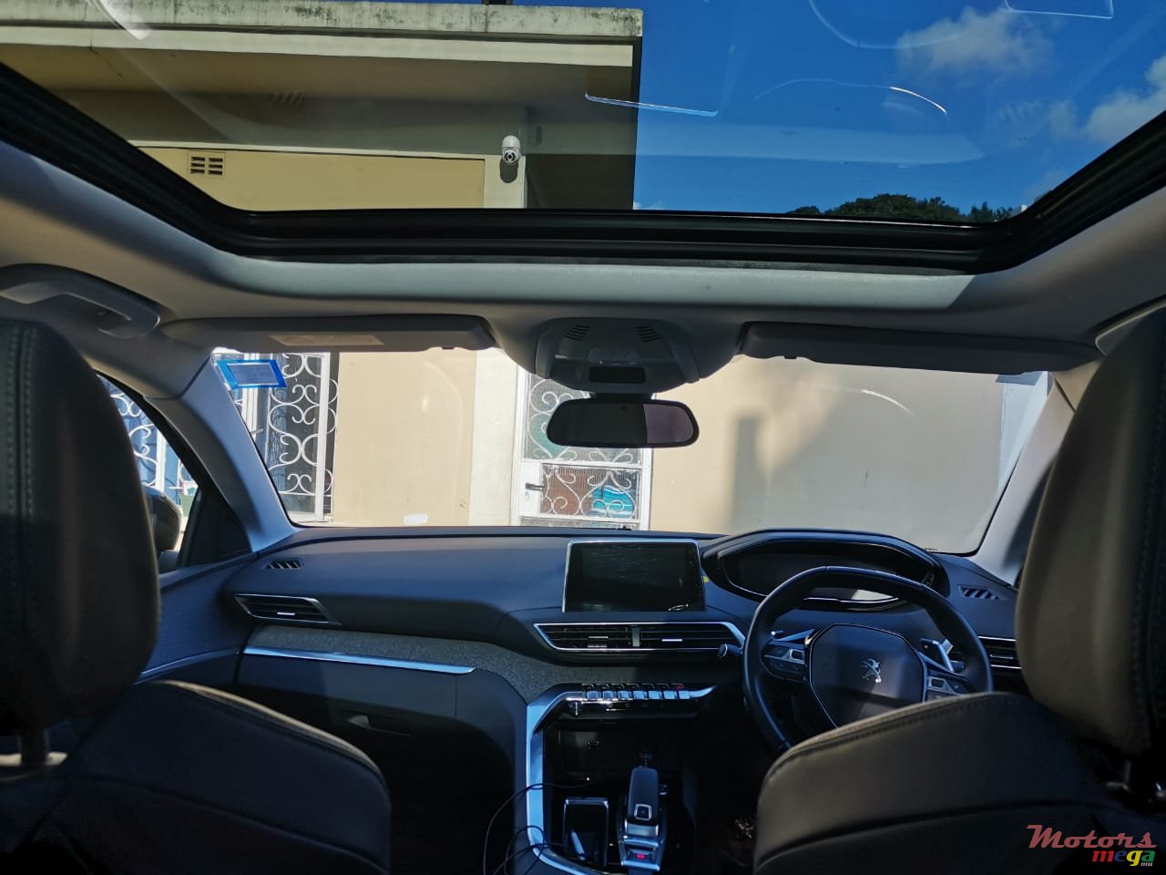 2018' Peugeot 3008 Allure PureTech EAT6 photo #6