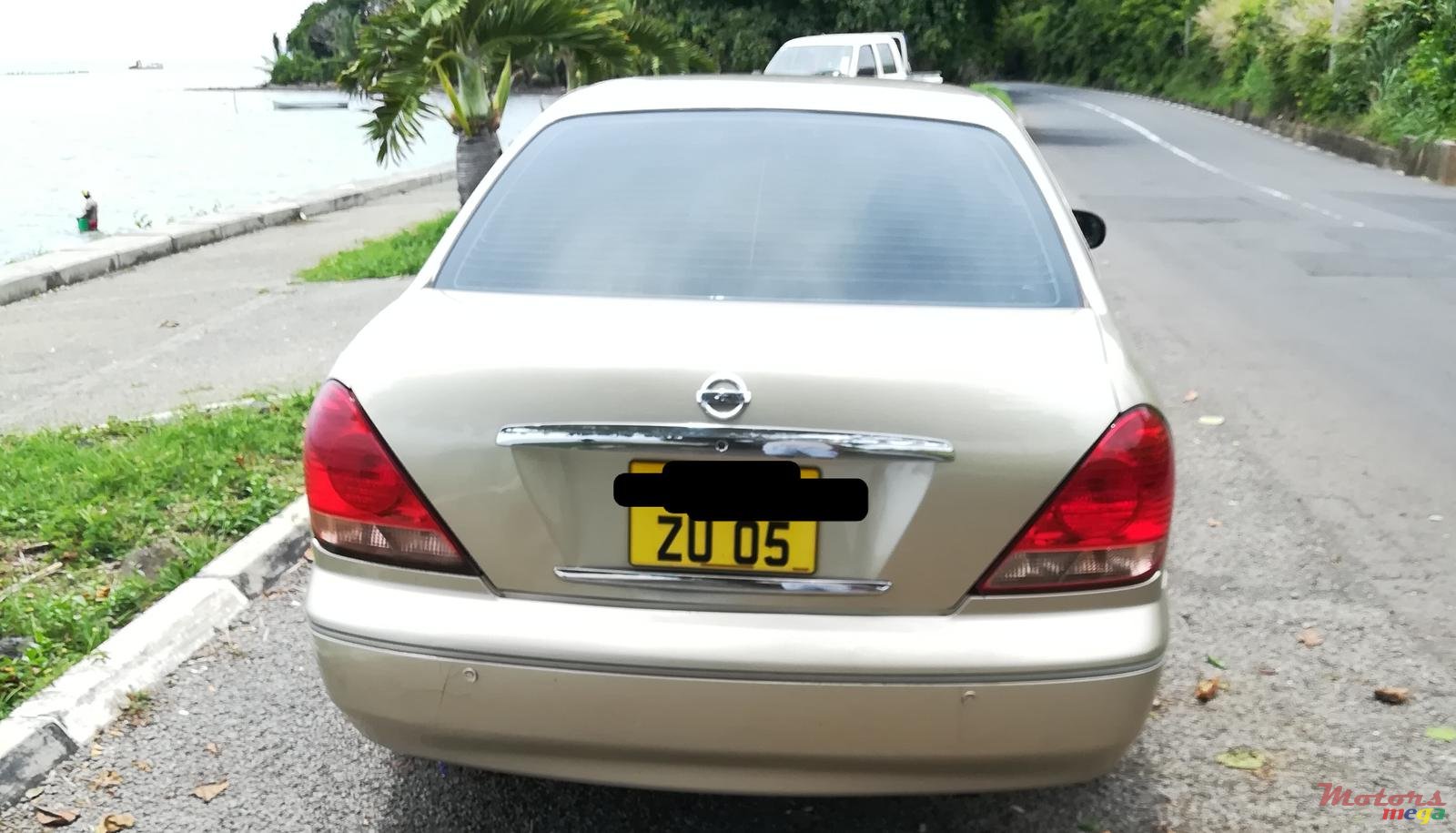 2005' Nissan Sunny photo #2