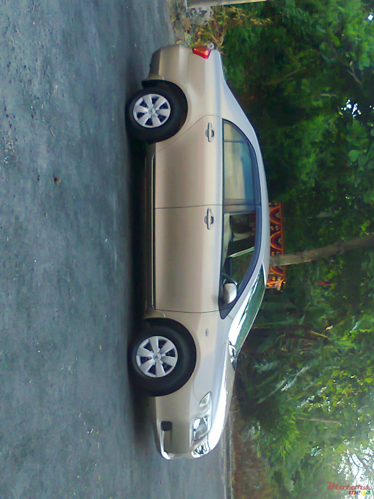 2007' Toyota Axio photo #1