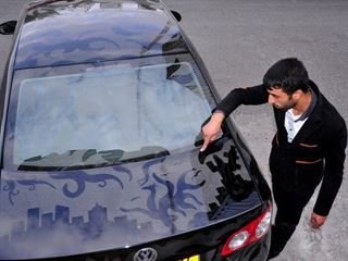 This Guy Turns Your Dirty Car Into Dirty Art