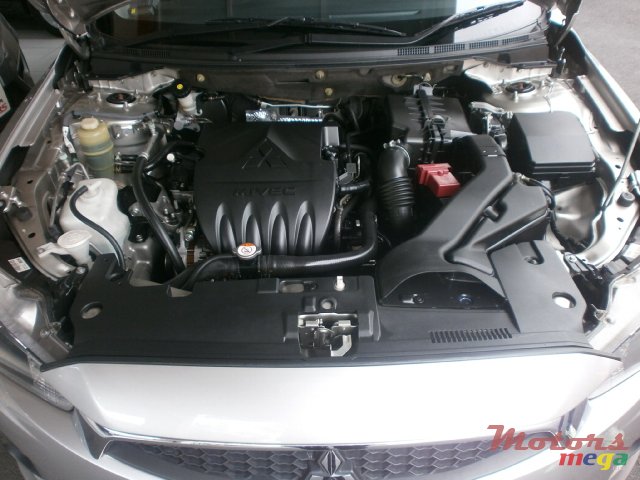 2016' Mitsubishi Lancer EX photo #7