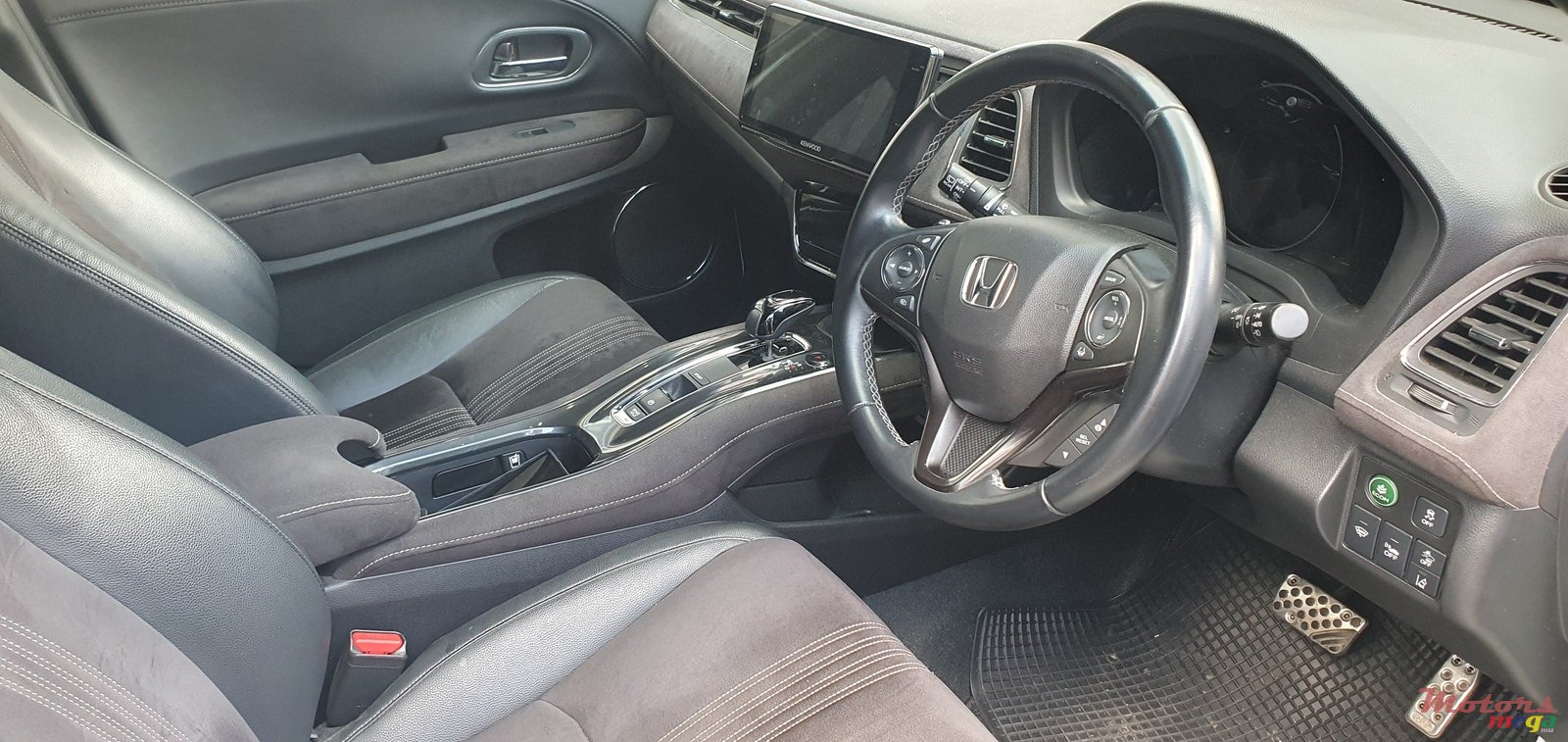 2020' Honda Vezel RS photo #3