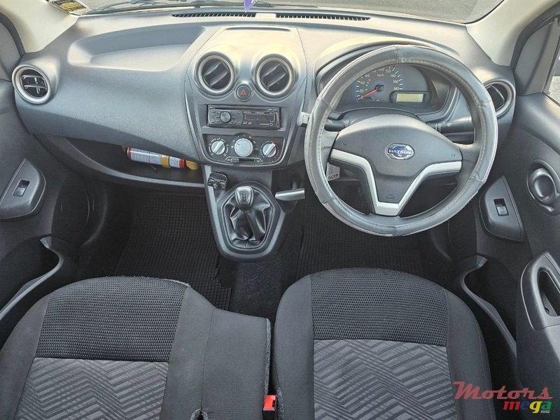 2018' Datsun Go photo #6