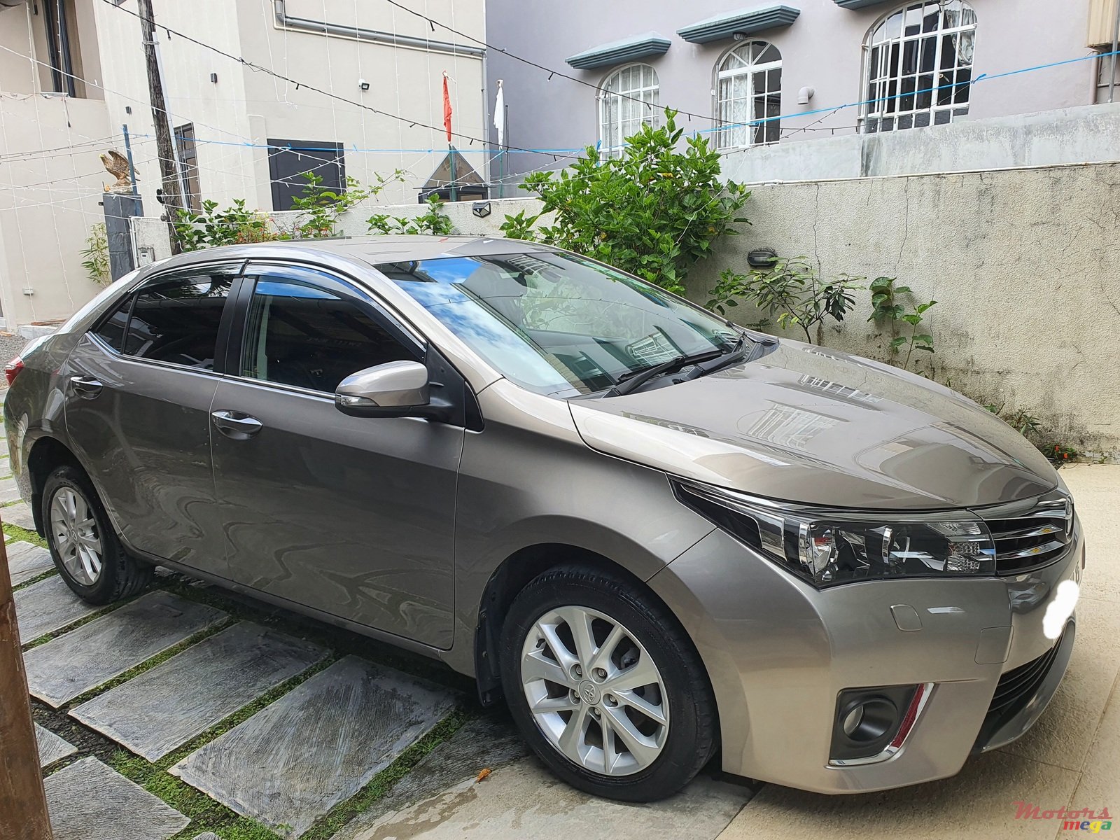 2015' Toyota Corolla photo #4