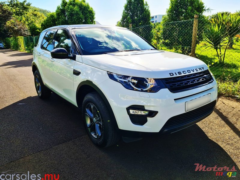 2018' Land Rover Discovery Sport 2.0 td4 photo #1