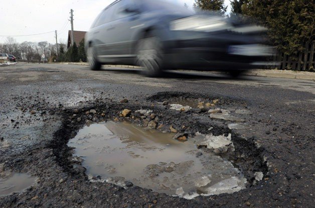 Mississippi Man Under Fire for Fixing Potholes Using City's Supplies