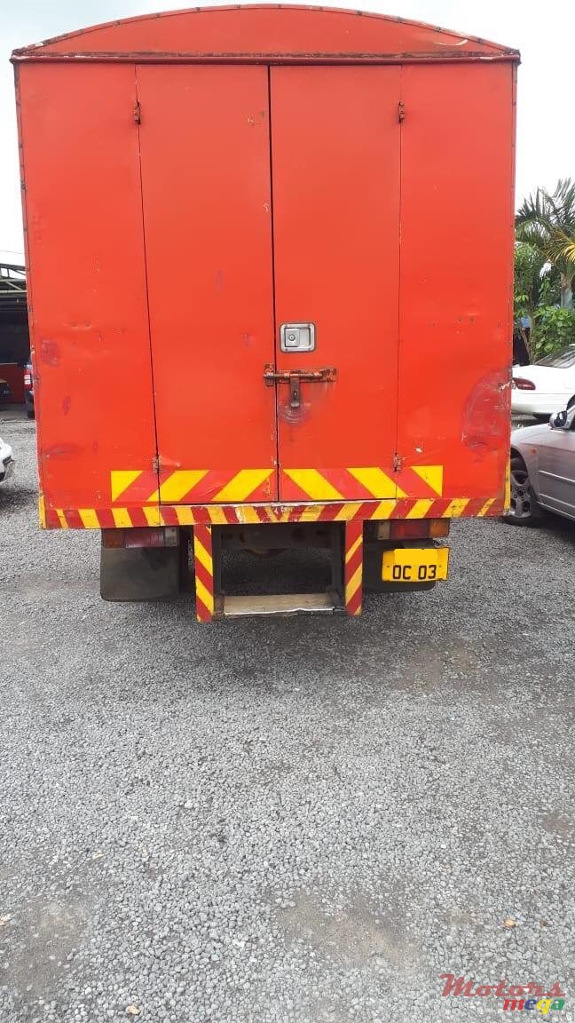 2003' Nissan UD photo #2