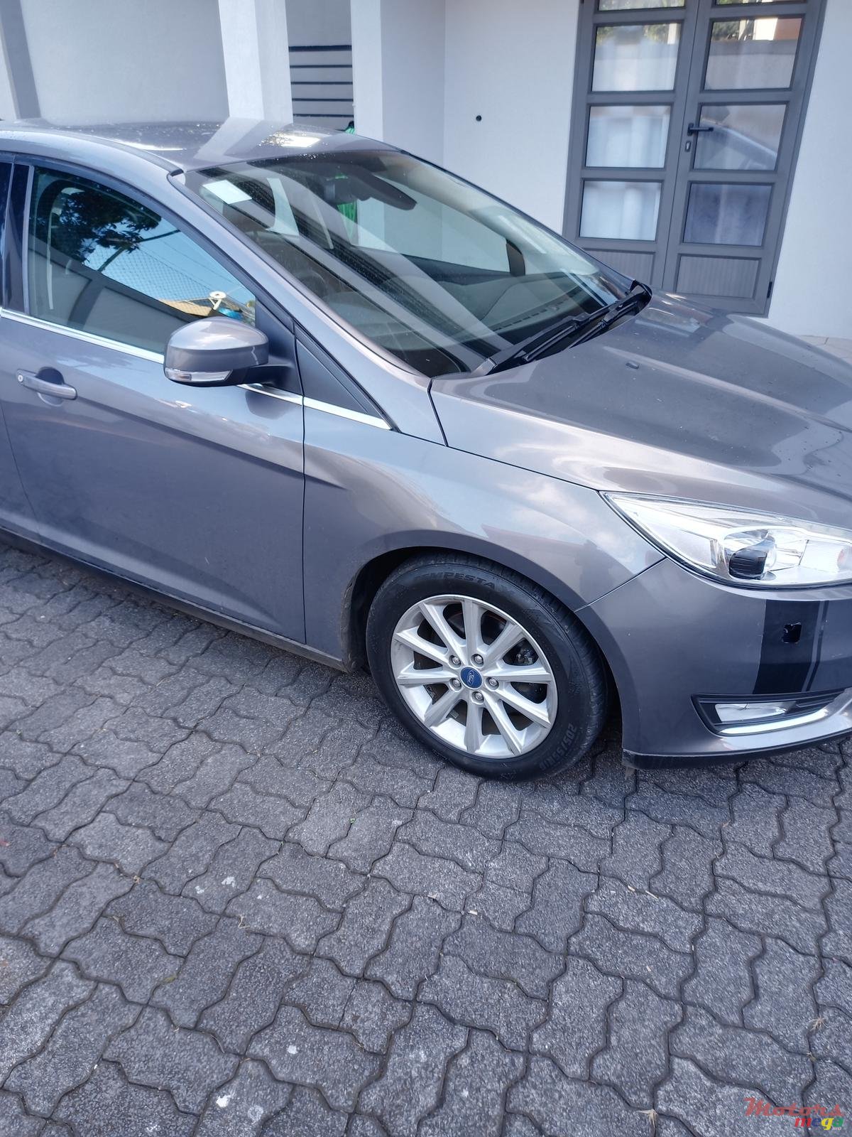 2016' Ford Focus photo #4