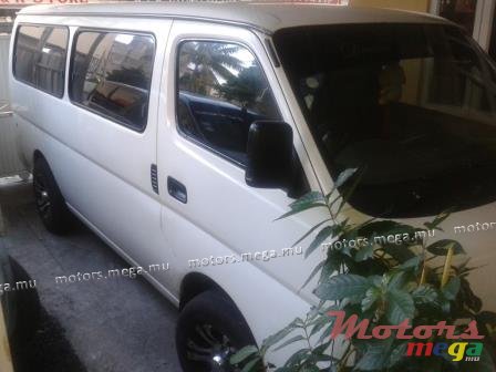 2003' Nissan photo #2