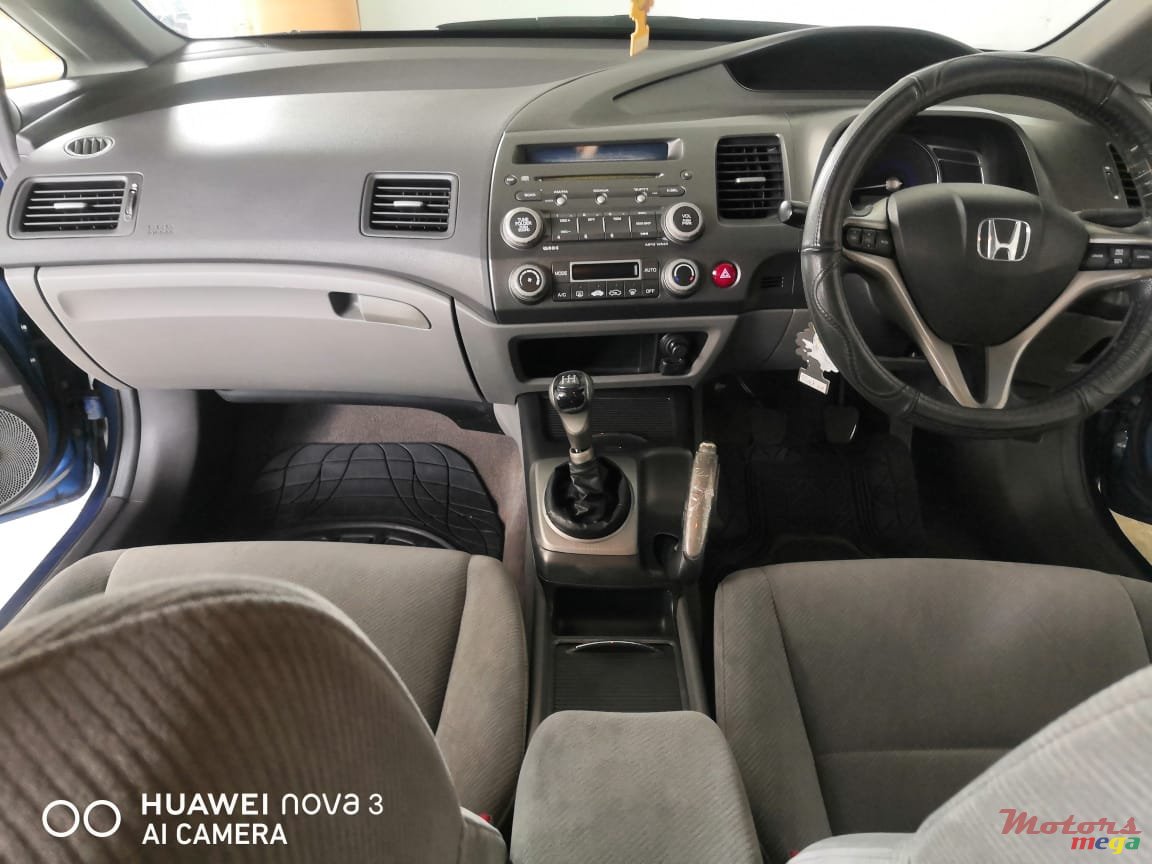 2009' Honda Civic VXI photo #3