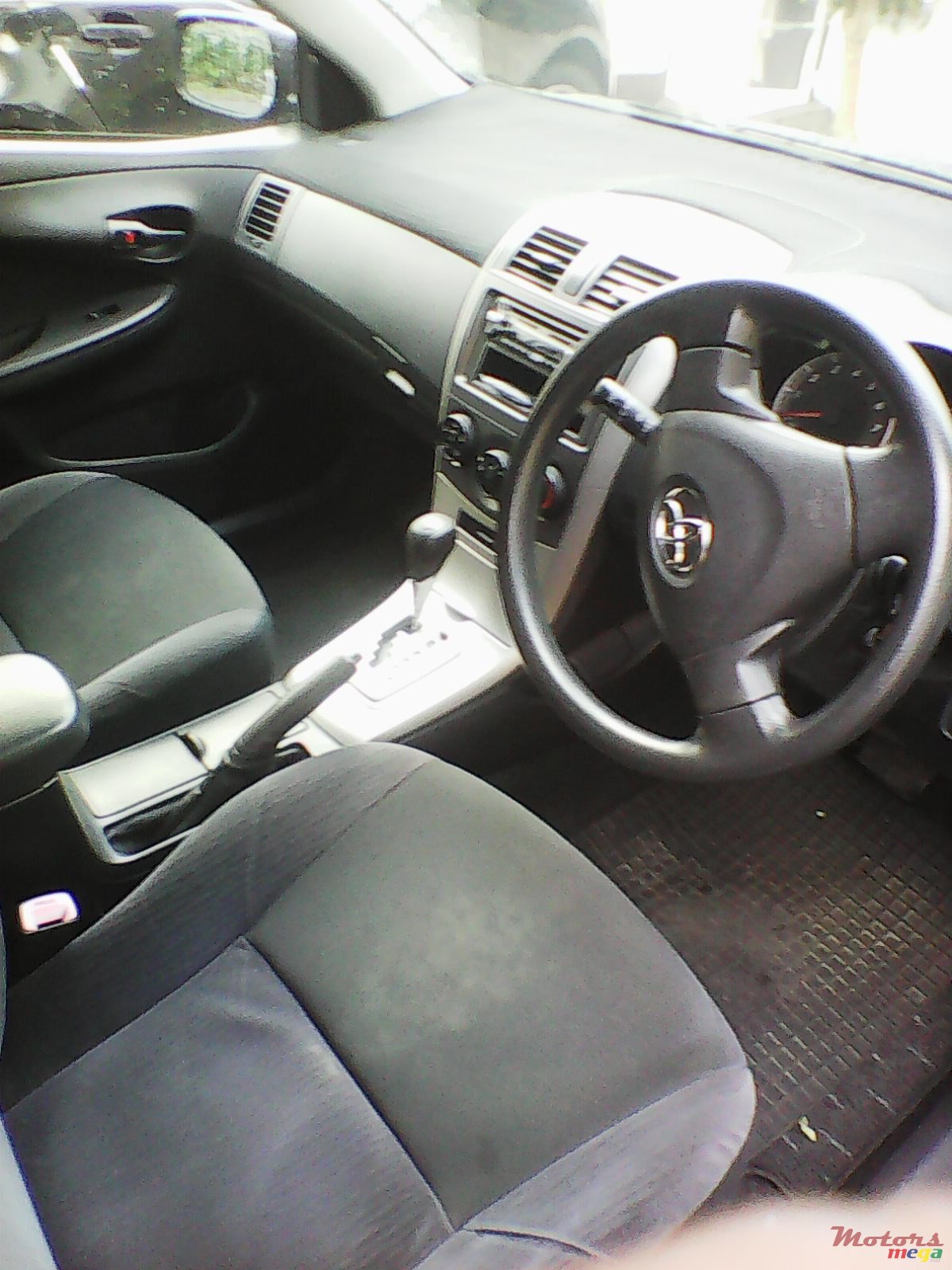 2007' Toyota Fielder axio photo #3