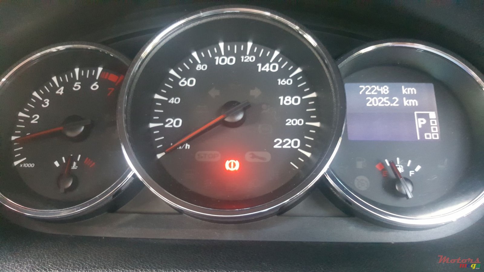 2012' Renault Fluence photo #3