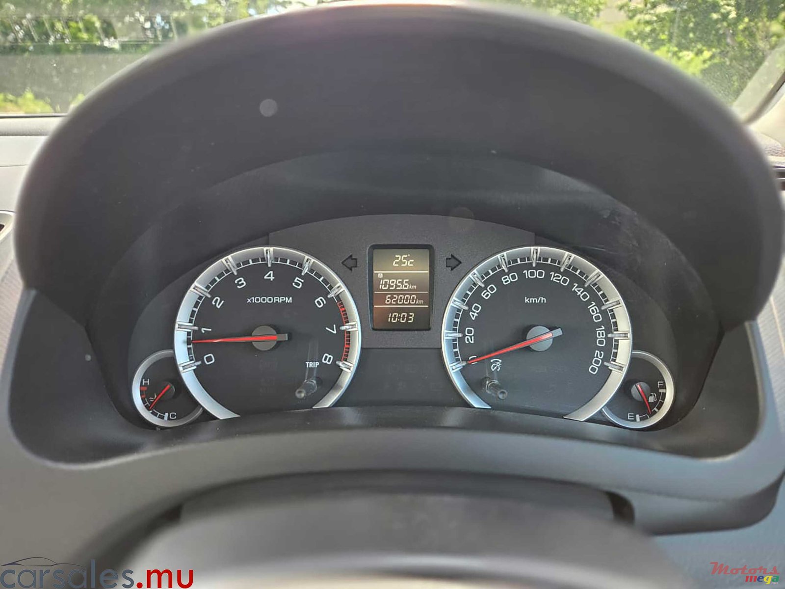 2014' Suzuki Swift 1.4 GLX photo #7