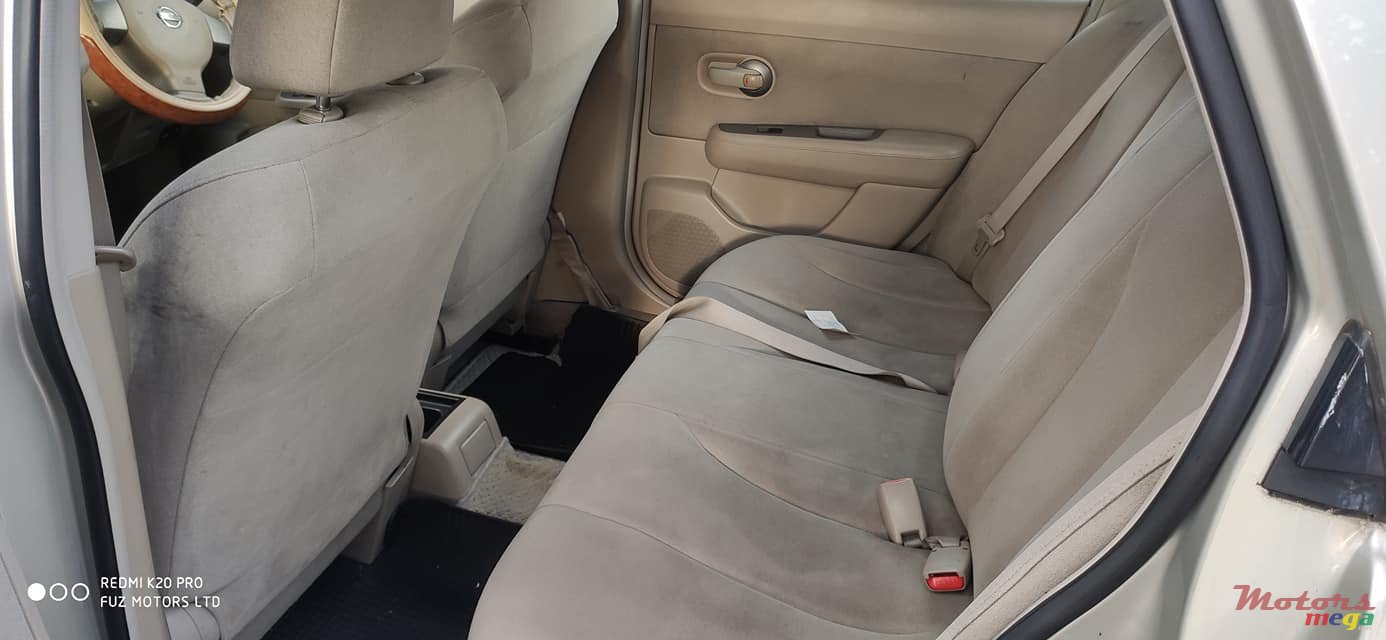 2007' Nissan Tiida LUX photo #6