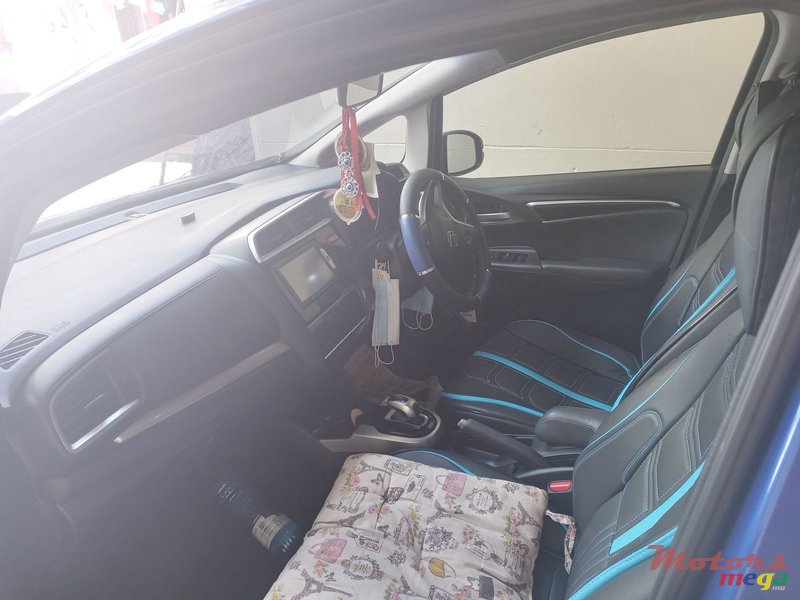 2015' Honda Fit L package photo #2