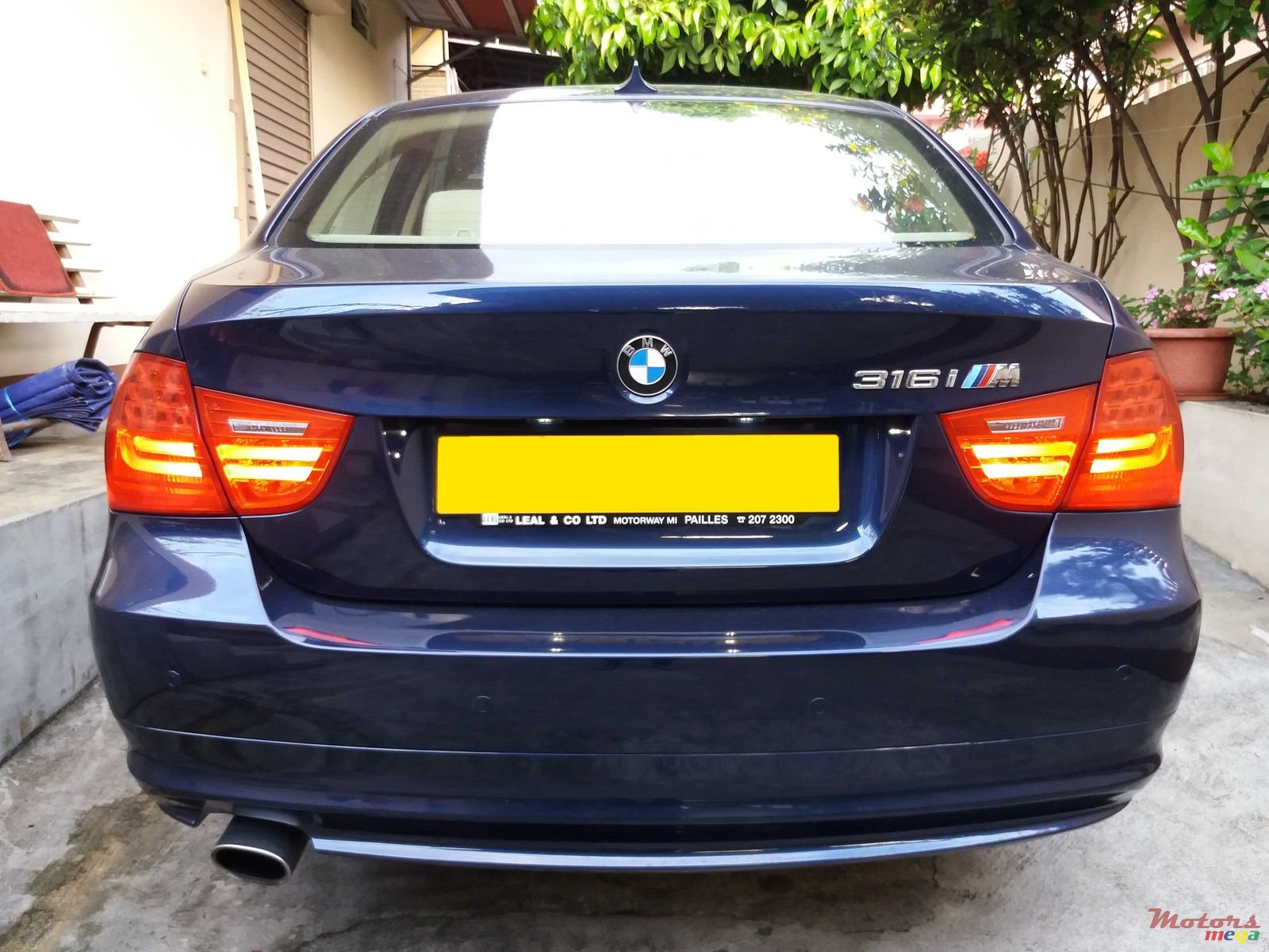 2011' BMW 316 E90 Face Lift photo #3