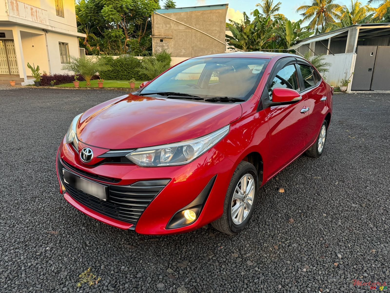 2019' Toyota Yaris photo #1