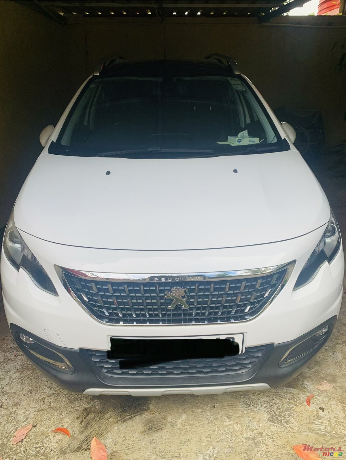 2018' Peugeot 2008 photo #1