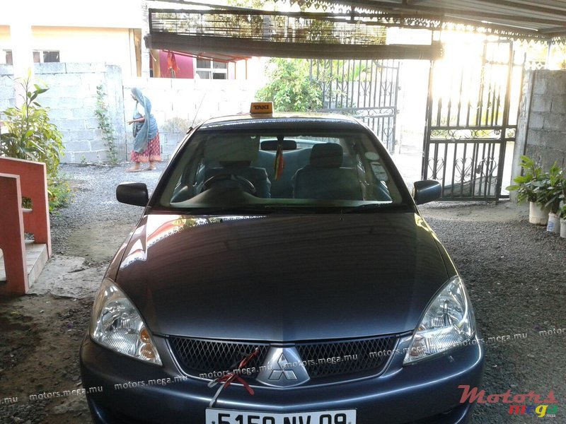 2009' Mitsubishi photo #1