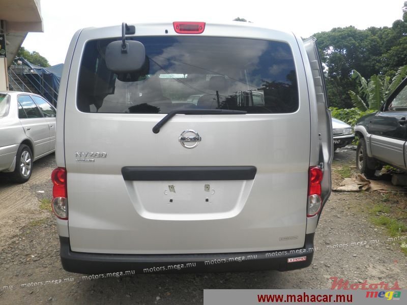 2009' Nissan 200 NV photo #4