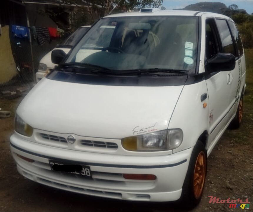 1998' Nissan Serena photo #2