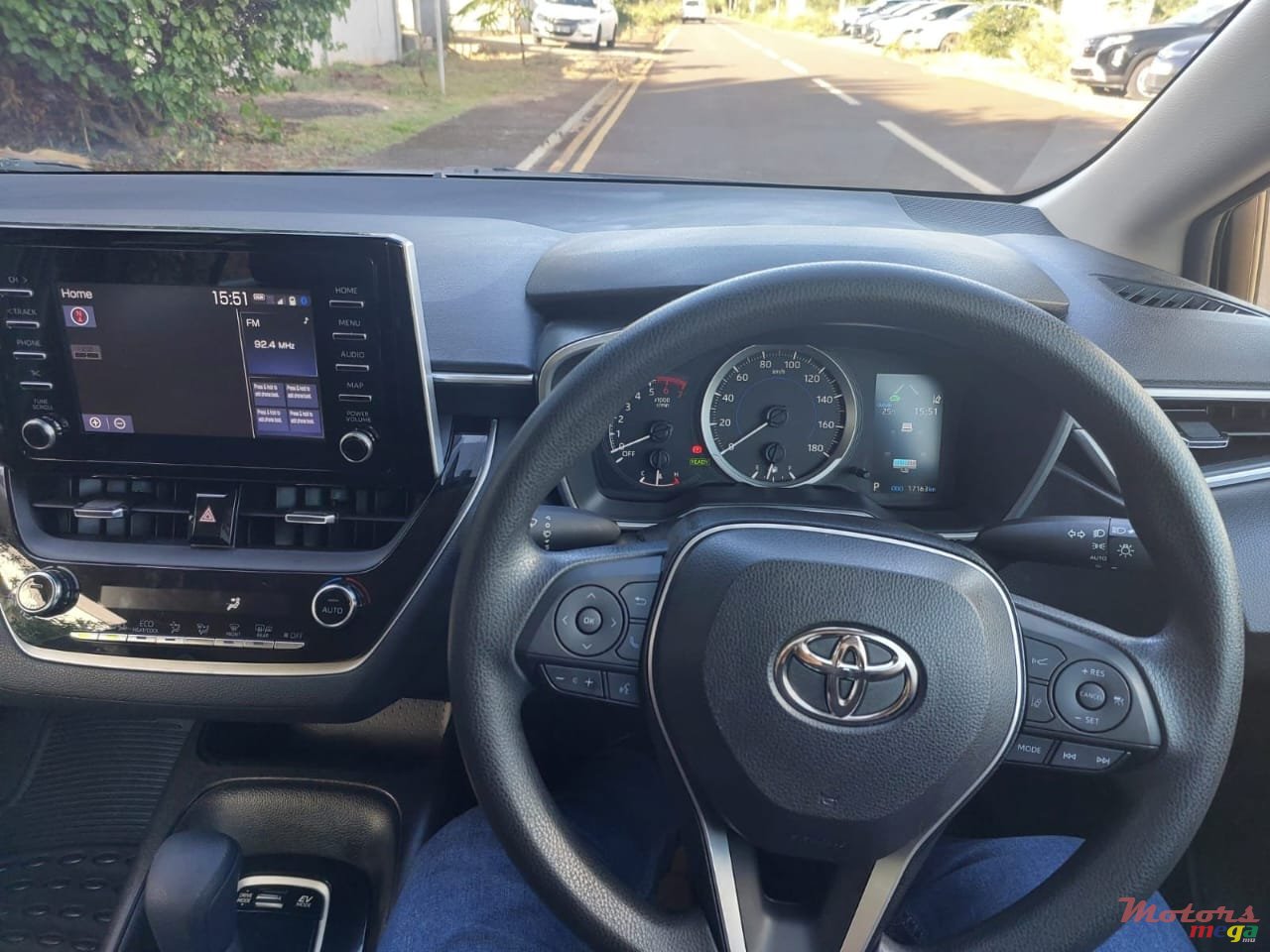 2021' Toyota Corolla photo #6