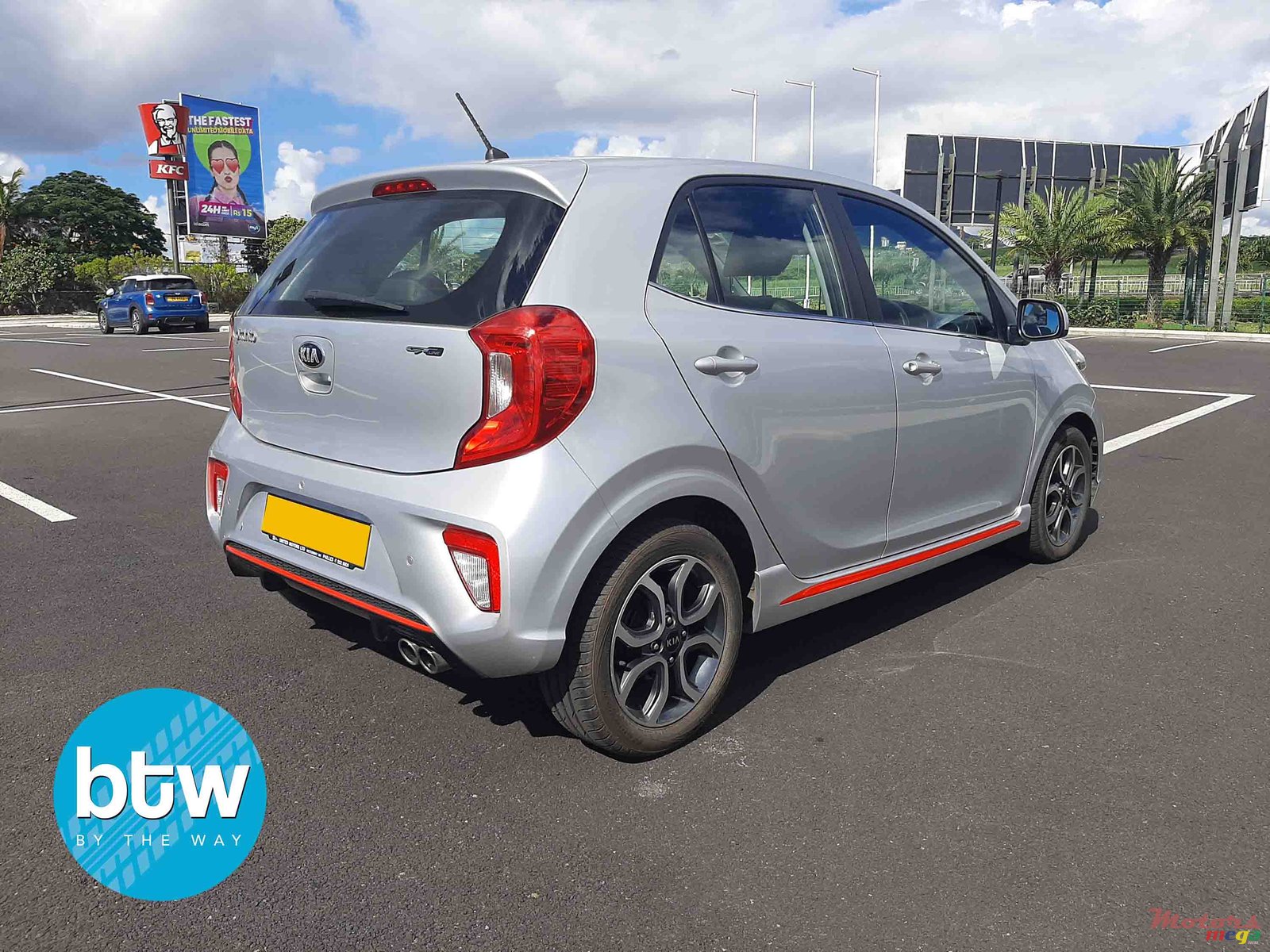 2017' Kia Rio photo #3