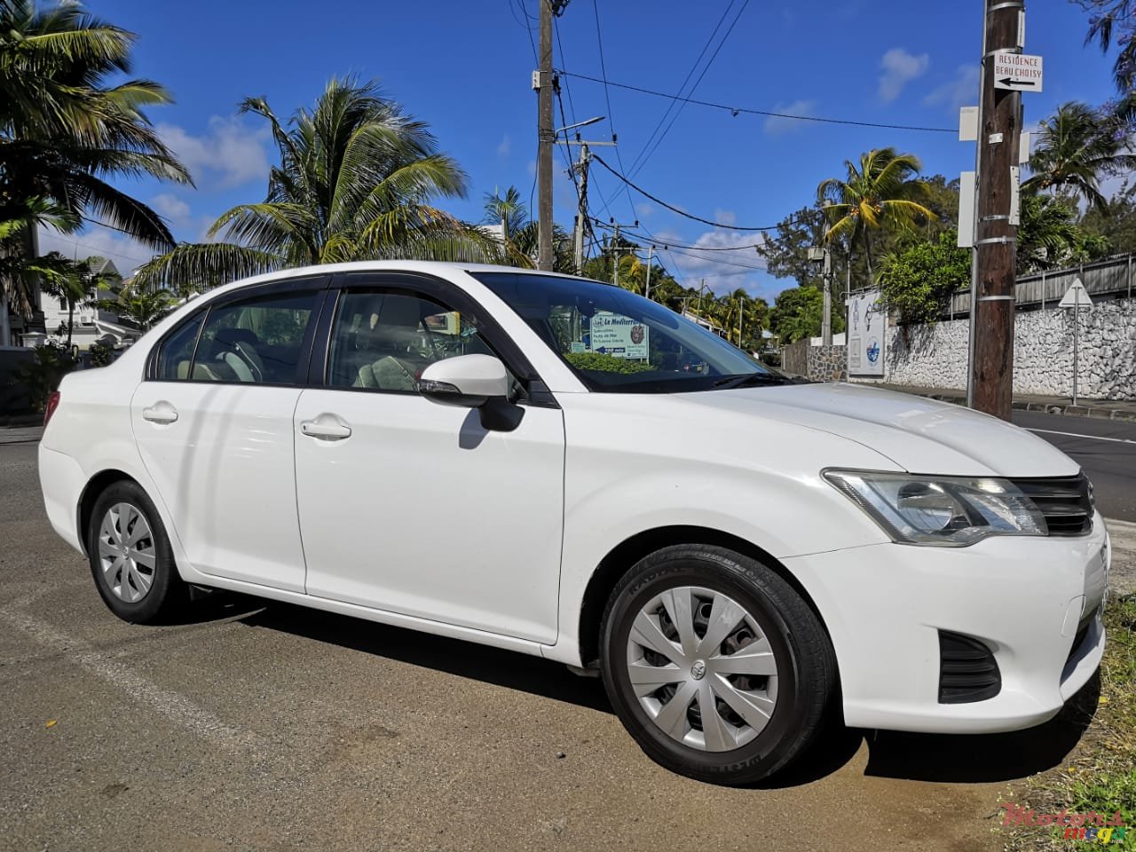 2013' Toyota Axio photo #6