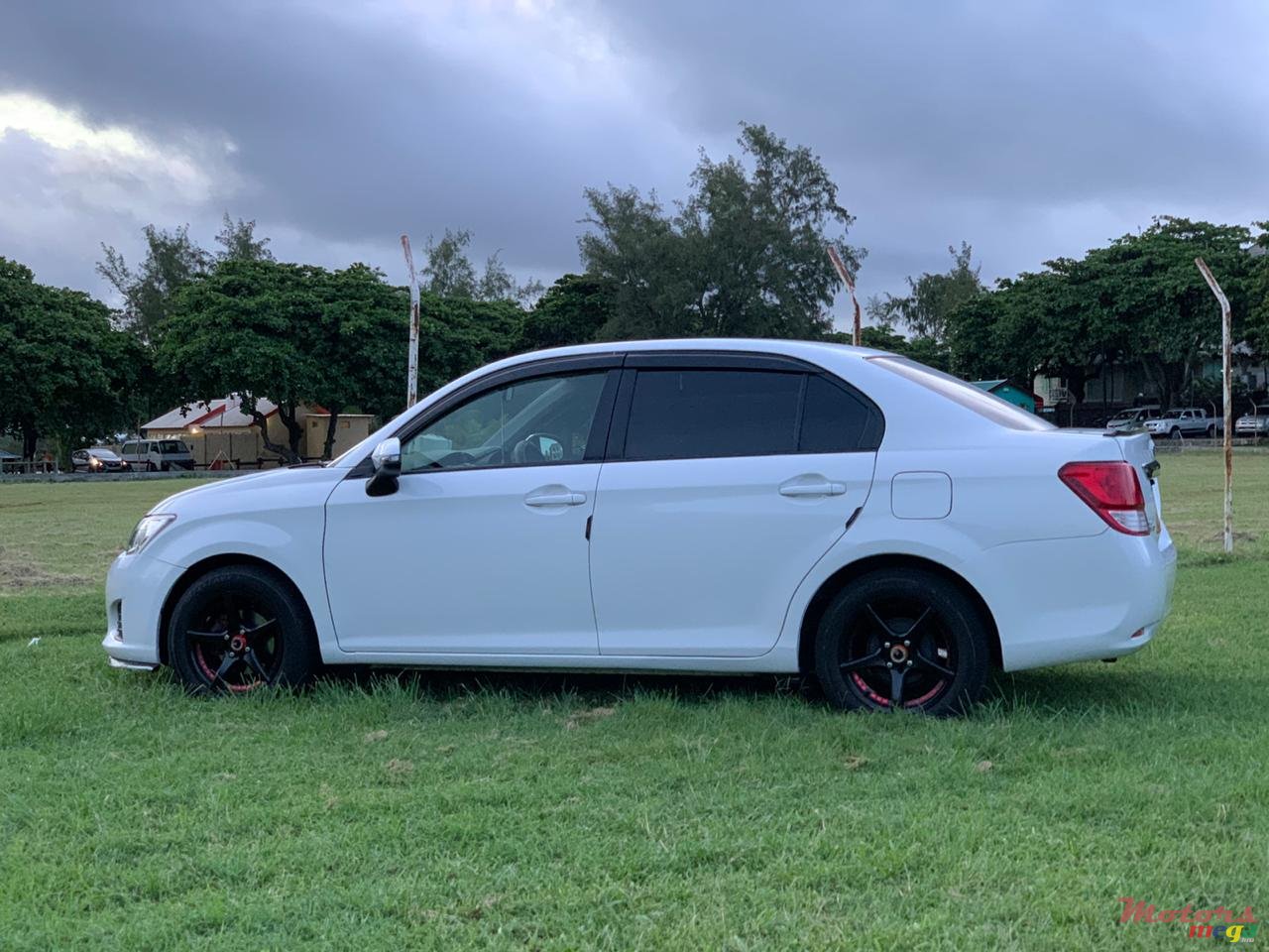 2014' Toyota Axio photo #3