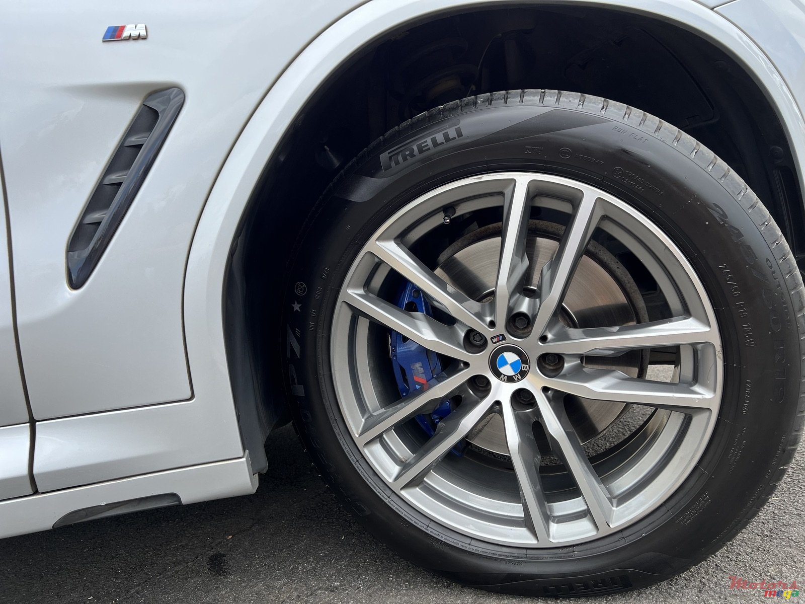 2019' BMW X4 M photo #7