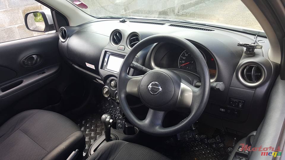 2011' Nissan Micra photo #3