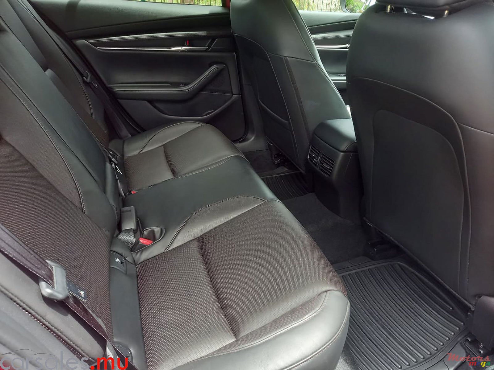 2022' Mazda 3 Skyactiv G 1.5 photo #5