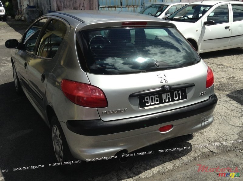 2001' Peugeot 206 photo #3