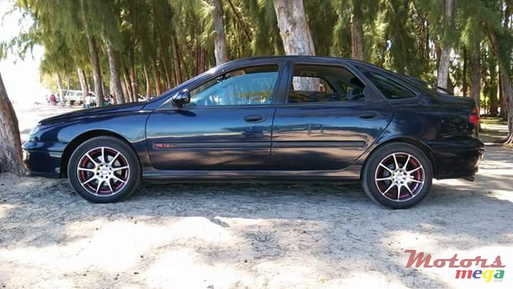 2000' Renault Laguna photo #2