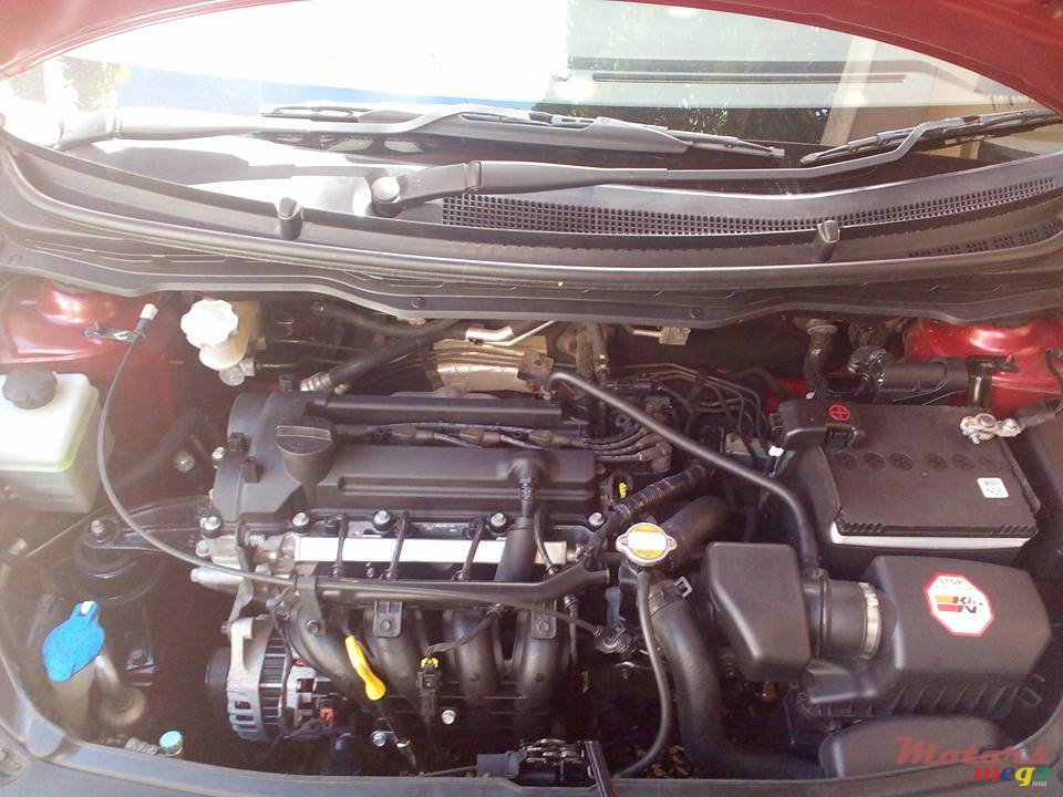 2011' Hyundai i20 photo #1