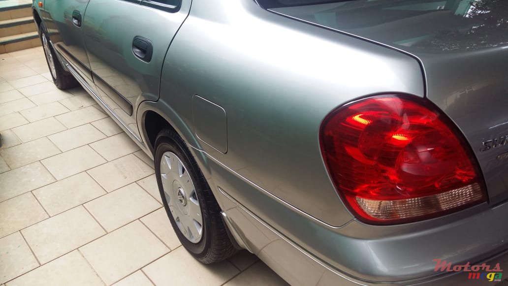 2006' Nissan Sunny photo #6