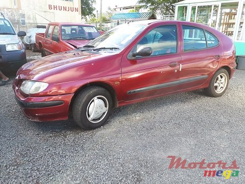 1997' Renault Megane photo #2