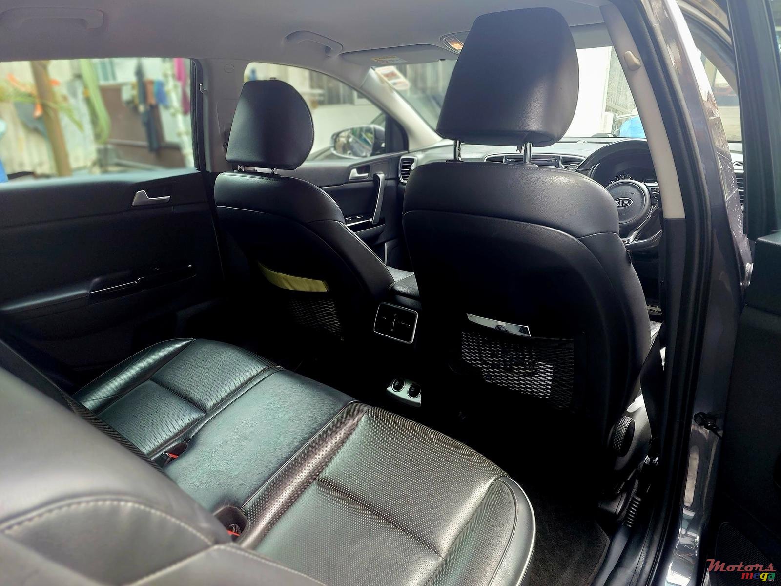 2018' Kia Sportage None photo #4