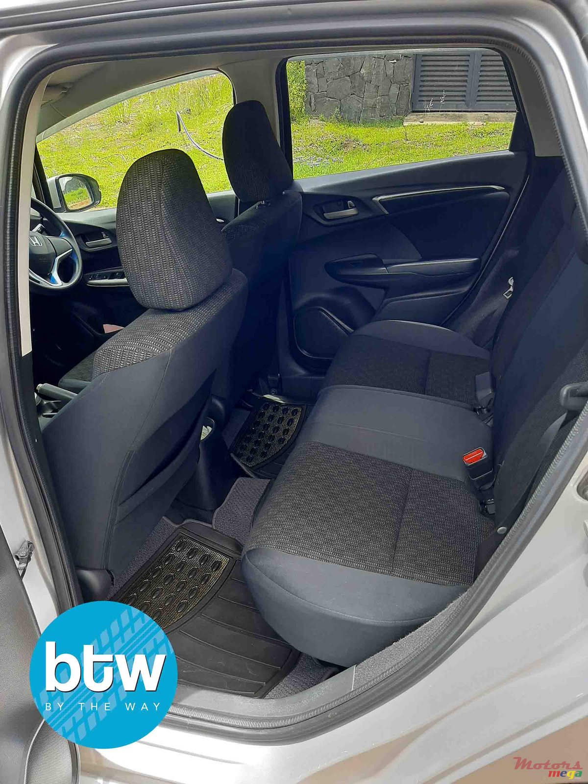 2015' Honda Fit photo #4