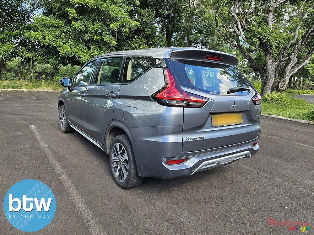 2020' Mitsubishi Xpander photo #3