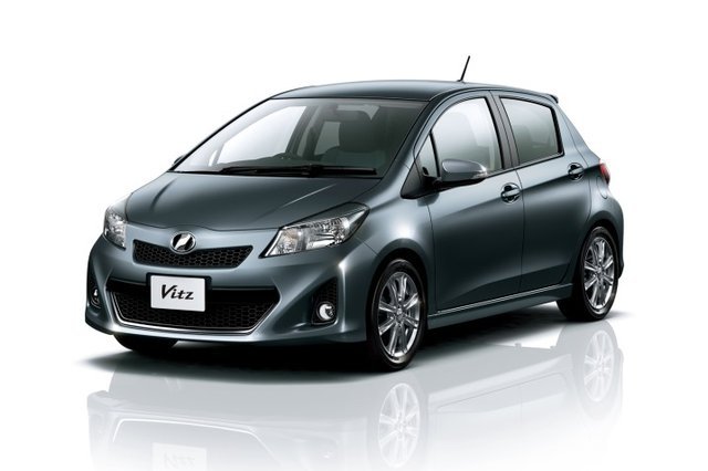 Toyota shows 2012 Yaris in Japan