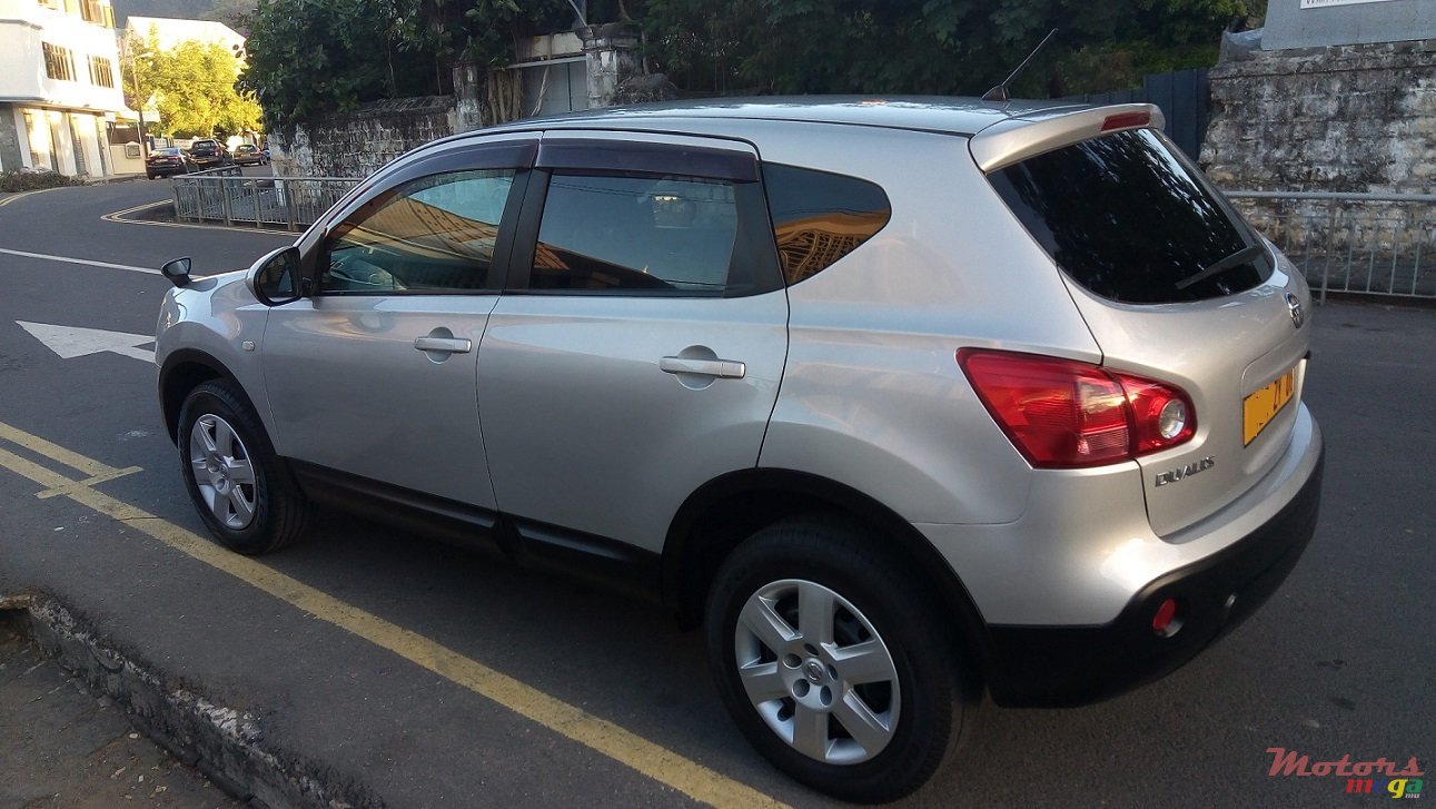 2008' Nissan Qashqai Dualis photo #4